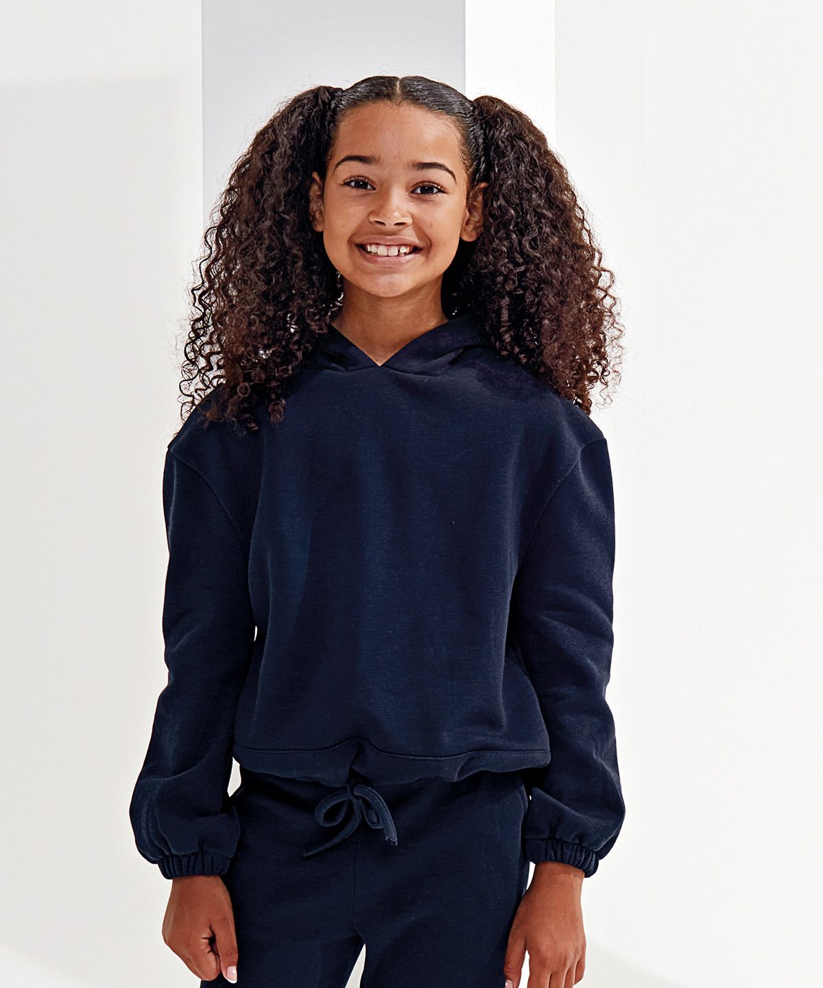 Kinder TriDri® Gekürzter Oversize Hoodie schwarz